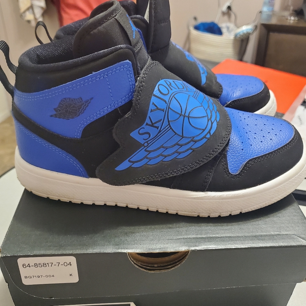 Sky Jordan Size 3Y
